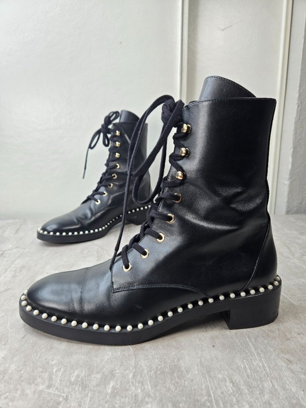 Stuart Weitzman Pearl Trim Combat Boots 9 Narrow Black Leather Grunge Steampunk
